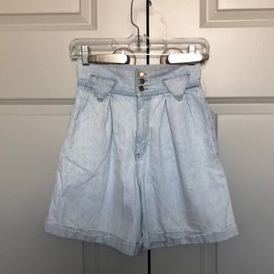 Light wash, high waisted, jean shorts